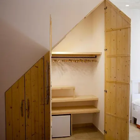 Bed & Breakfast 3 Archi 4*