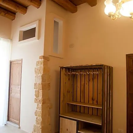 3 Archi Nocleg ze śniadaniem 4*