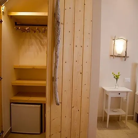 Bed & Breakfast 3 Archi